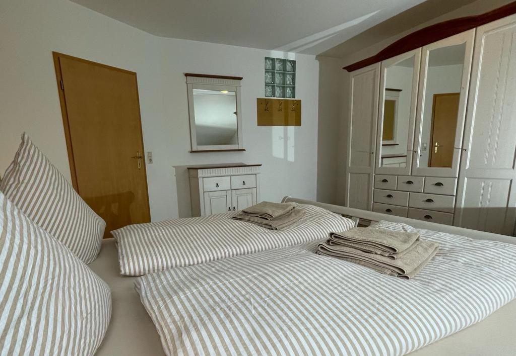 Gulfhof Greetsiel Apartment ภายนอก รูปภาพ