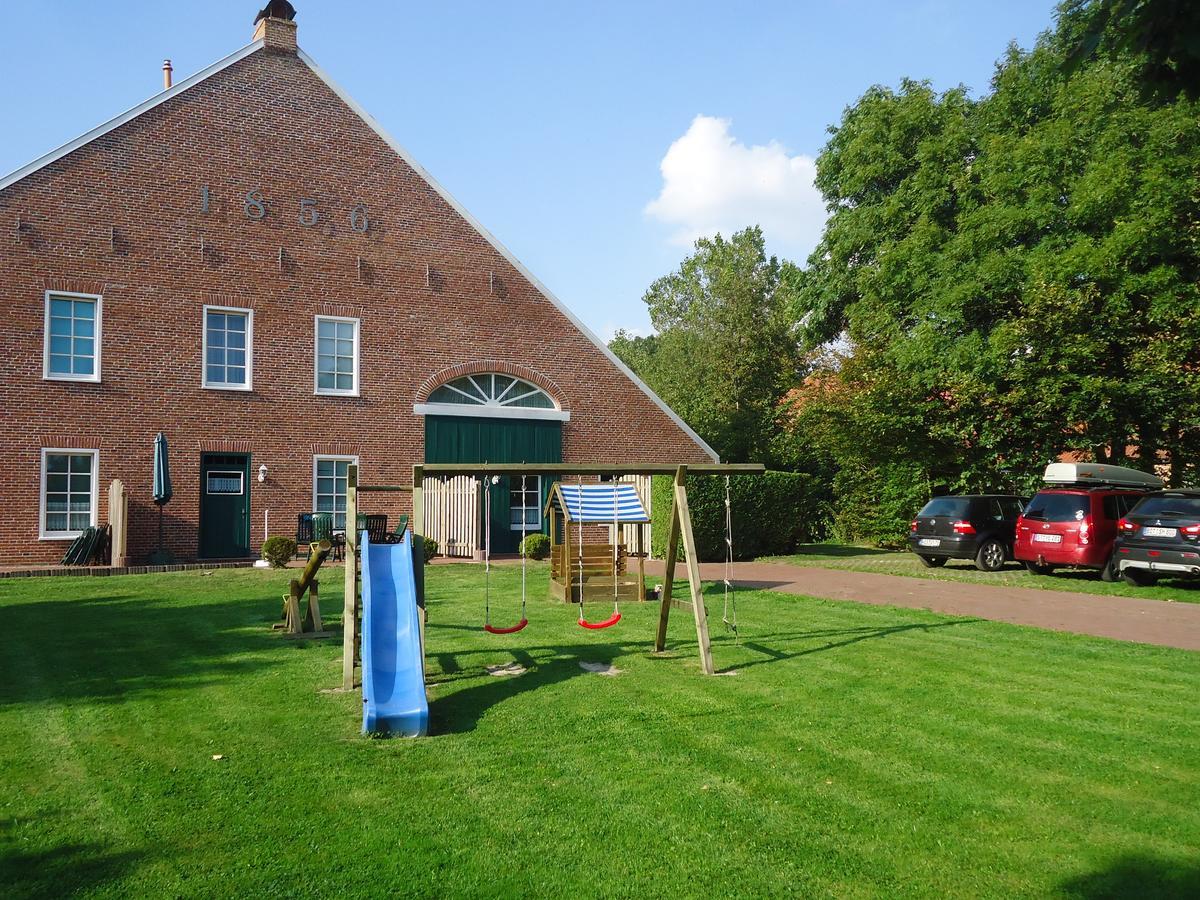 Gulfhof Greetsiel Apartment ภายนอก รูปภาพ